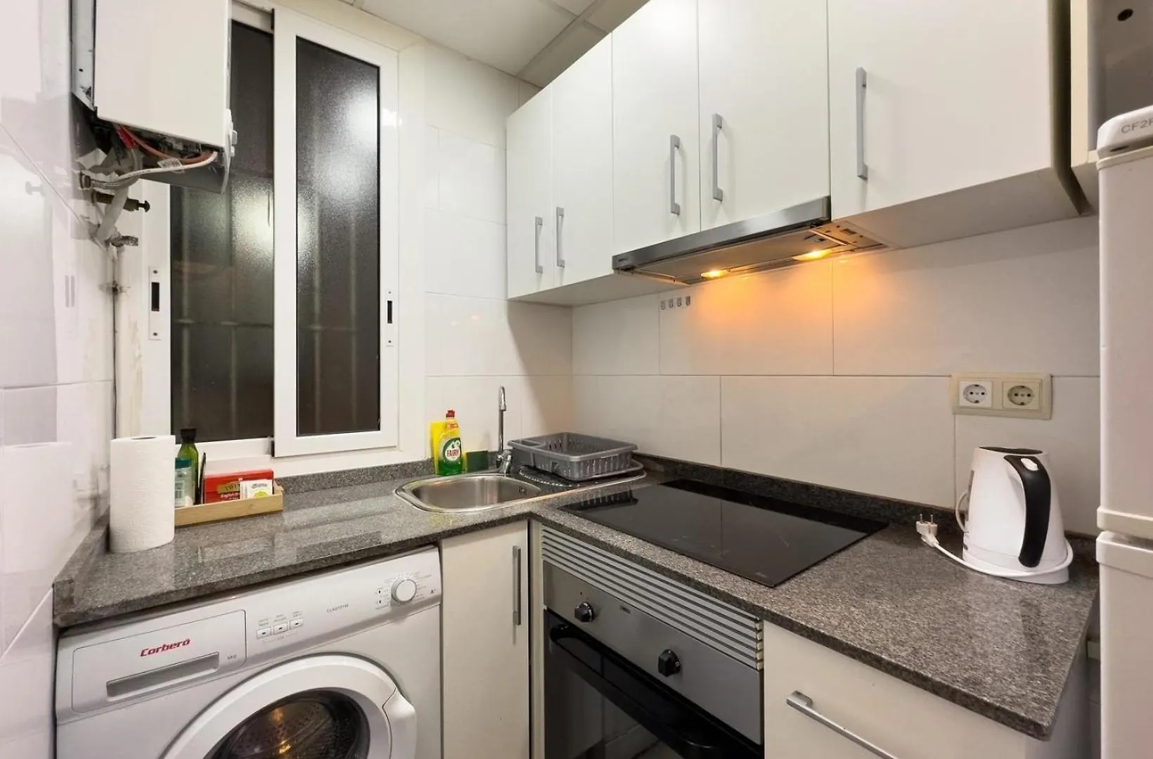 Ferienwohnung Fuer 3 Personen Ca 65 Qm In Barcelona-Gracia, Costa Brava Costa Del Maresme